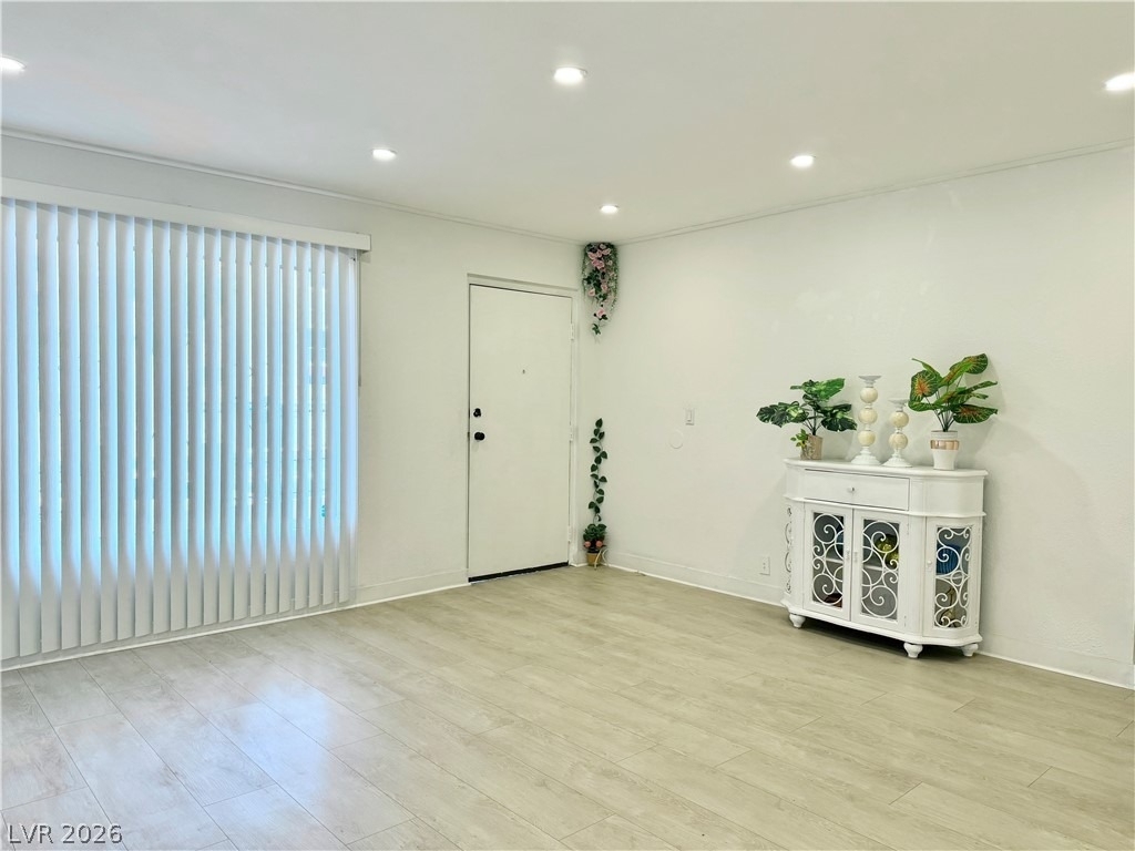 575 S Royal Crest Circle - Photo 10