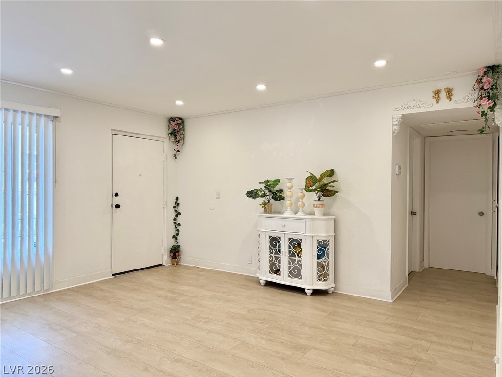 575 S Royal Crest Circle - Photo 9