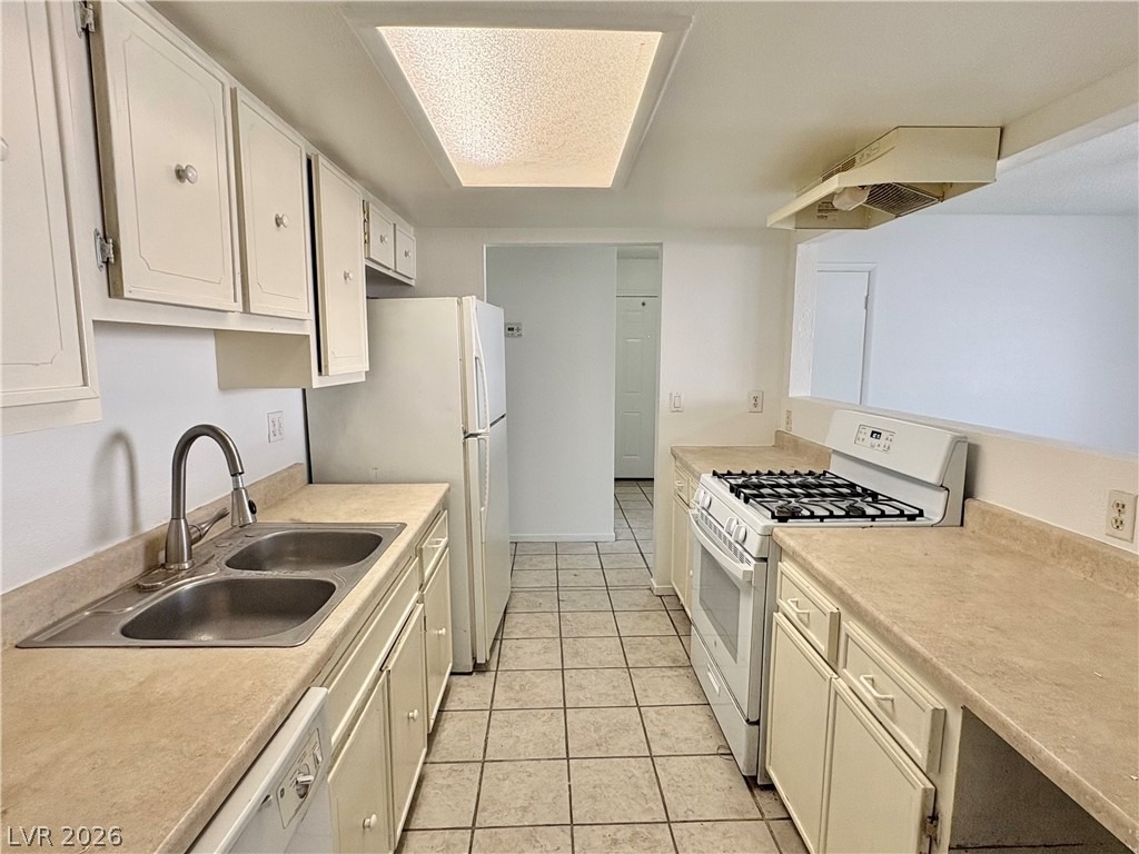 1625 Crest Haven Avenue - Photo 4