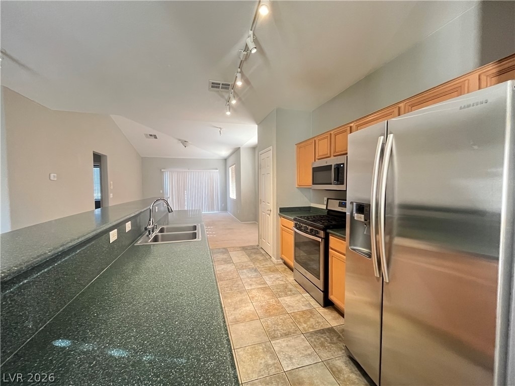 804 Peachy Canyon Circle - Photo 4