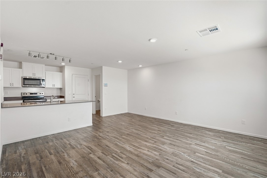 1689 Pamela Springs Lane - Photo 18
