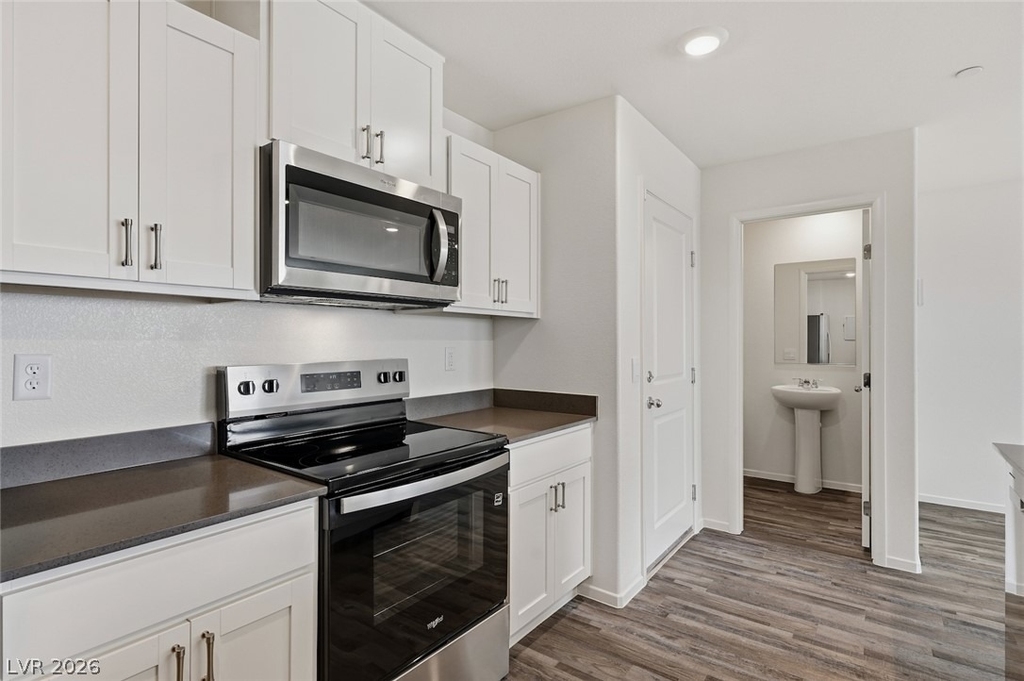 1689 Pamela Springs Lane - Photo 31