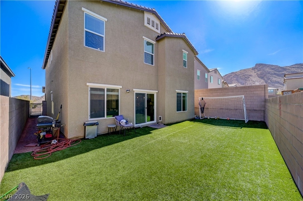 10760 Hickam Avenue - Photo 36