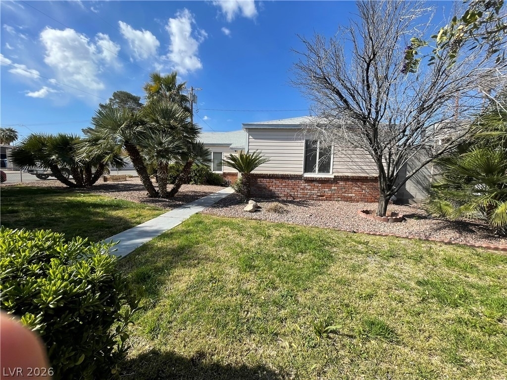 590 National Street - Photo 2