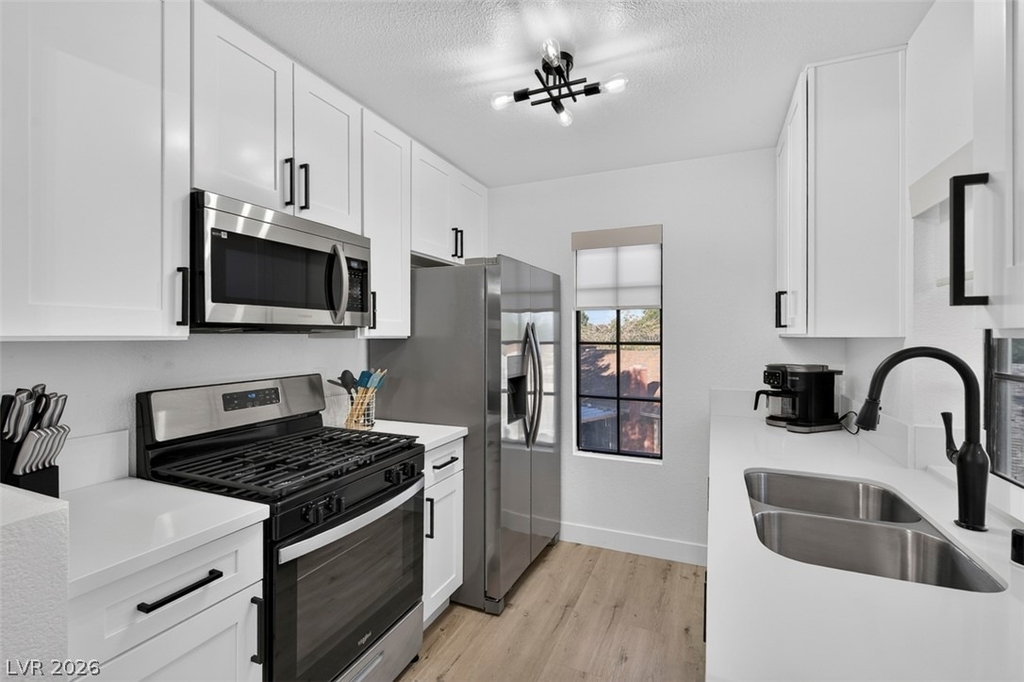 4724 Nara Vista Way - Photo 13