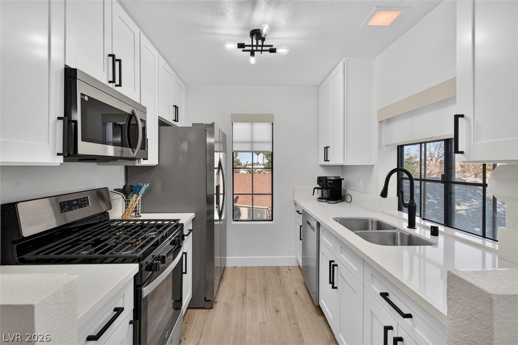4724 Nara Vista Way - Photo 12