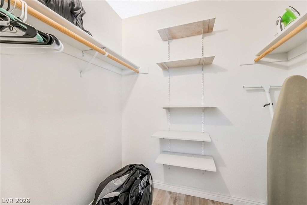 5576 W Rochelle Avenue - Photo 20