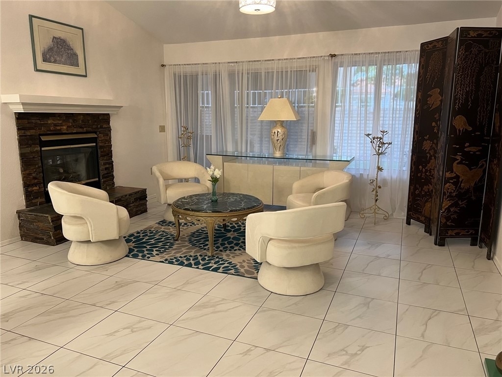 2833 Sungold Drive - Photo 5