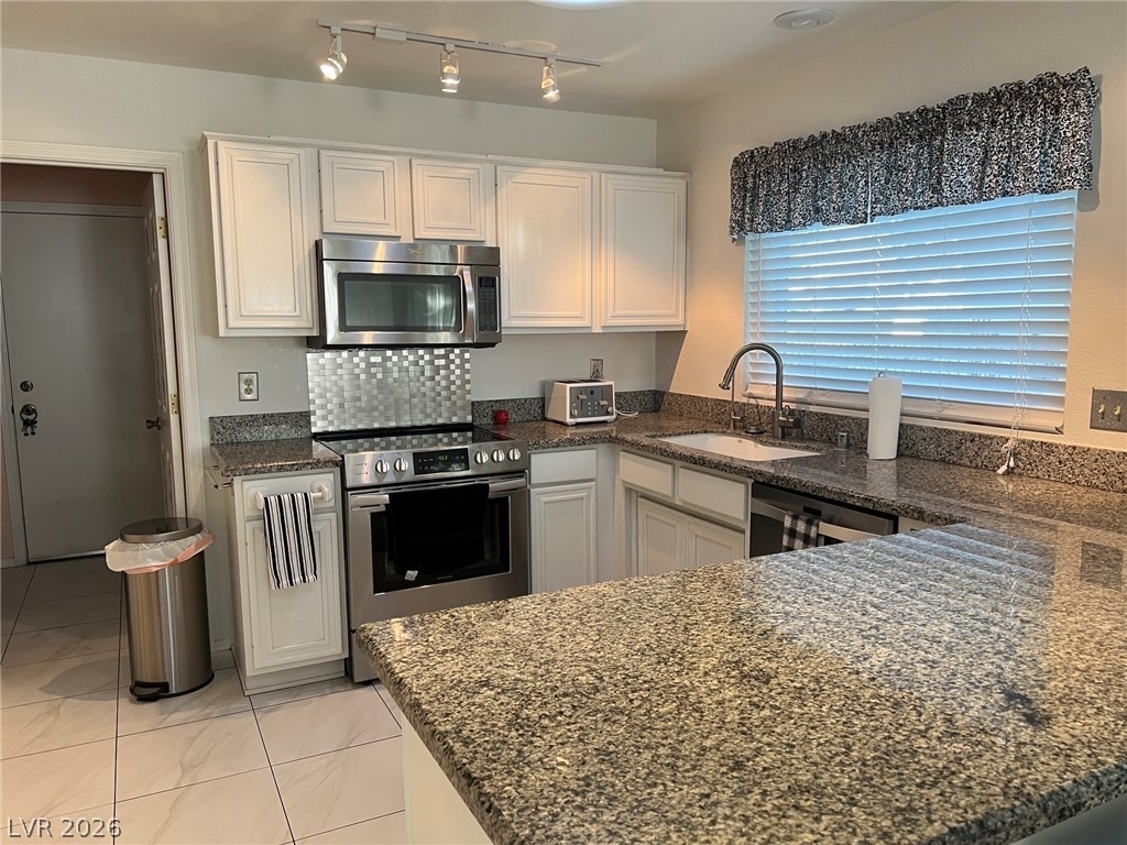 2833 Sungold Drive - Photo 9