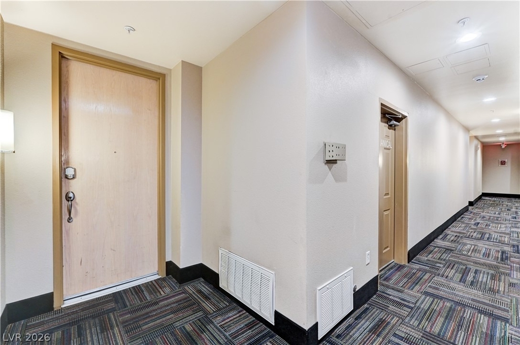 75 E Agate Avenue - Photo 2