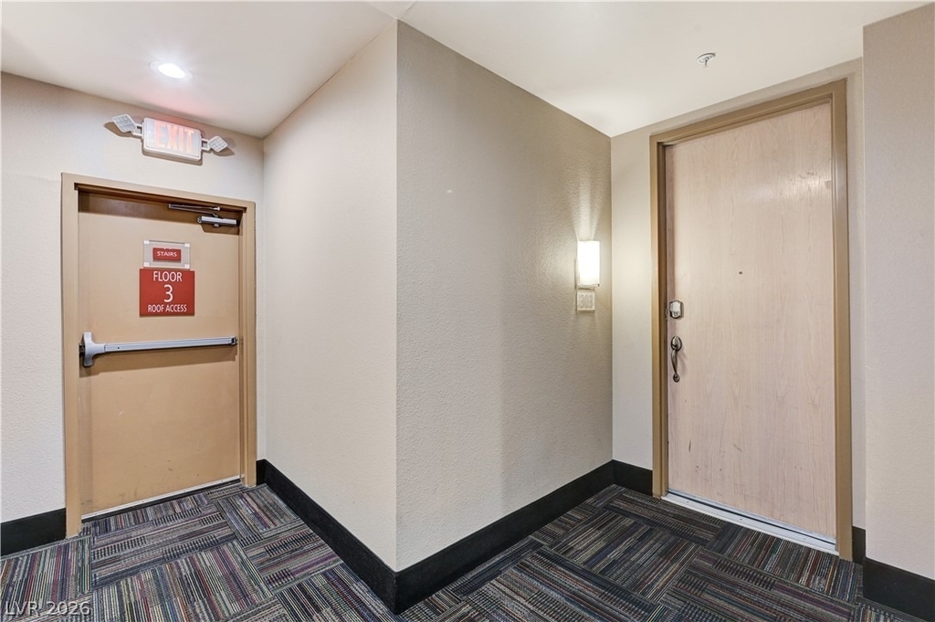 75 E Agate Avenue - Photo 1