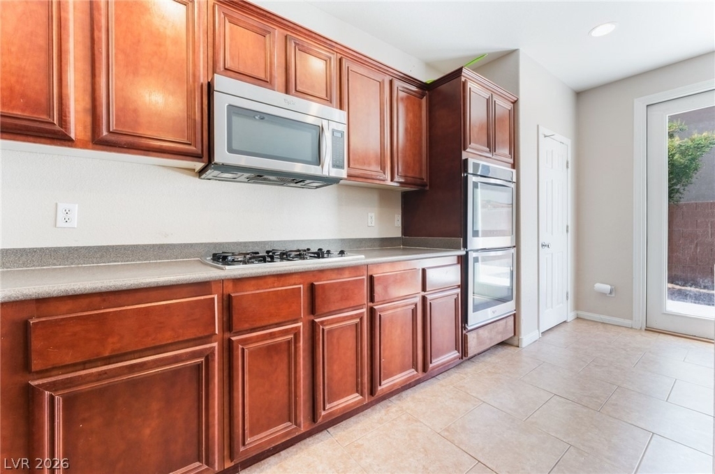 6221 Villa Emo Street - Photo 9
