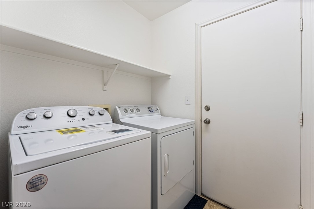 857 Lantham Place - Photo 27