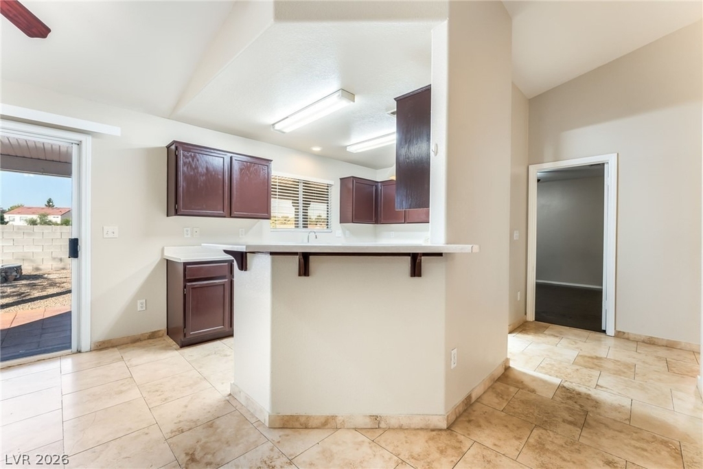 857 Lantham Place - Photo 9