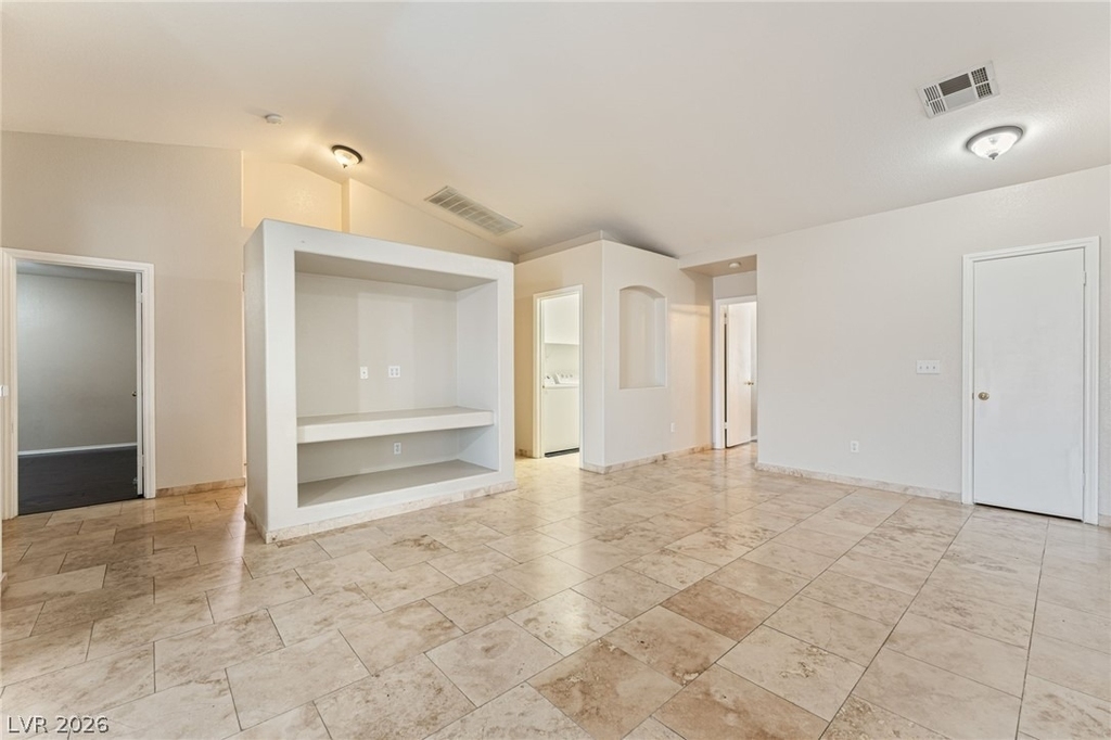 857 Lantham Place - Photo 5