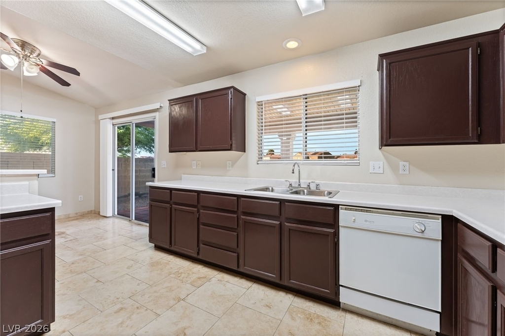 857 Lantham Place - Photo 12