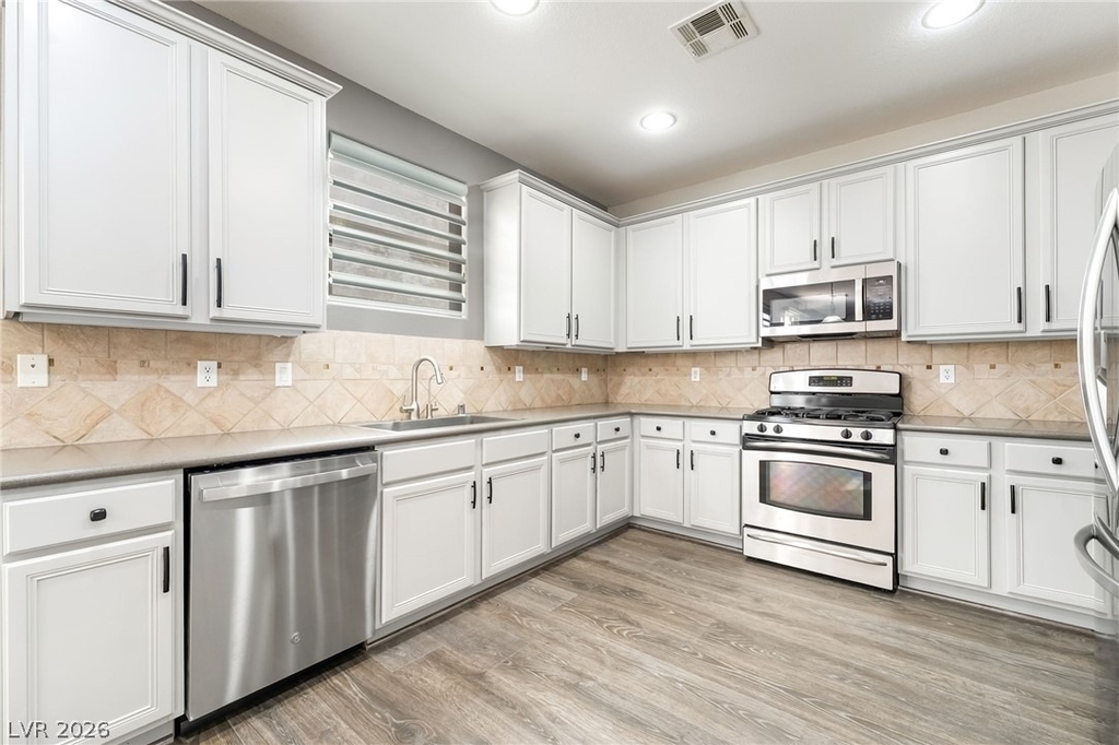 10328 Burwood Street - Photo 9
