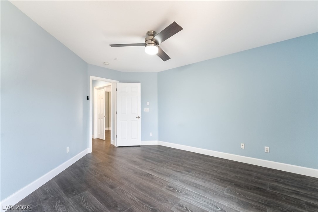 10328 Burwood Street - Photo 34