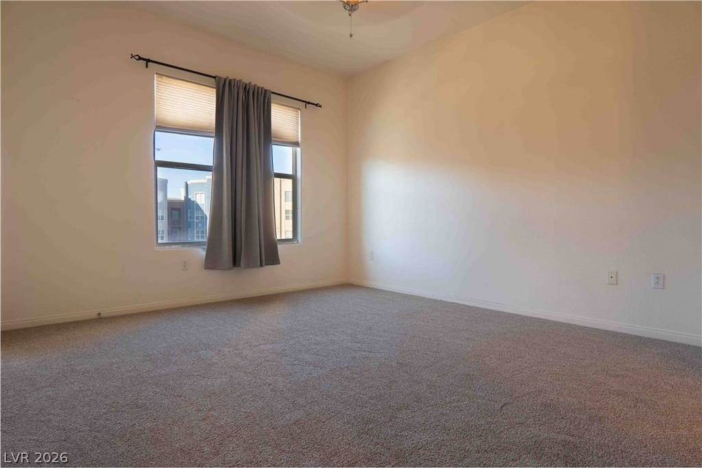 44 E Serene Avenue - Photo 16