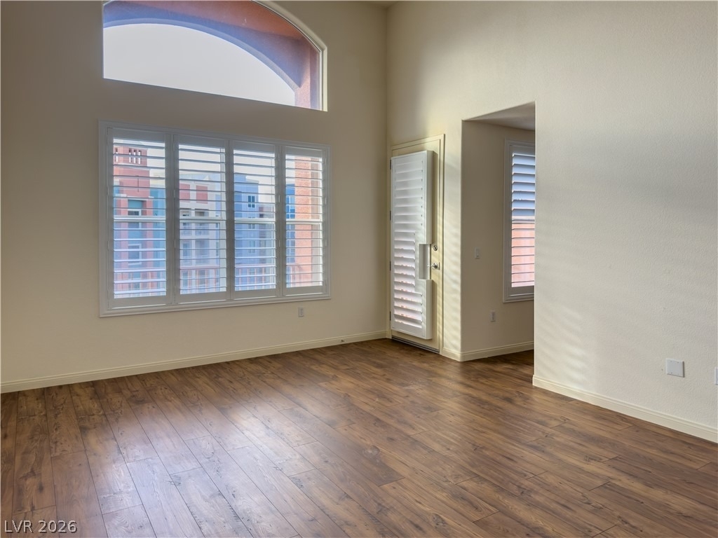 44 E Serene Avenue - Photo 3