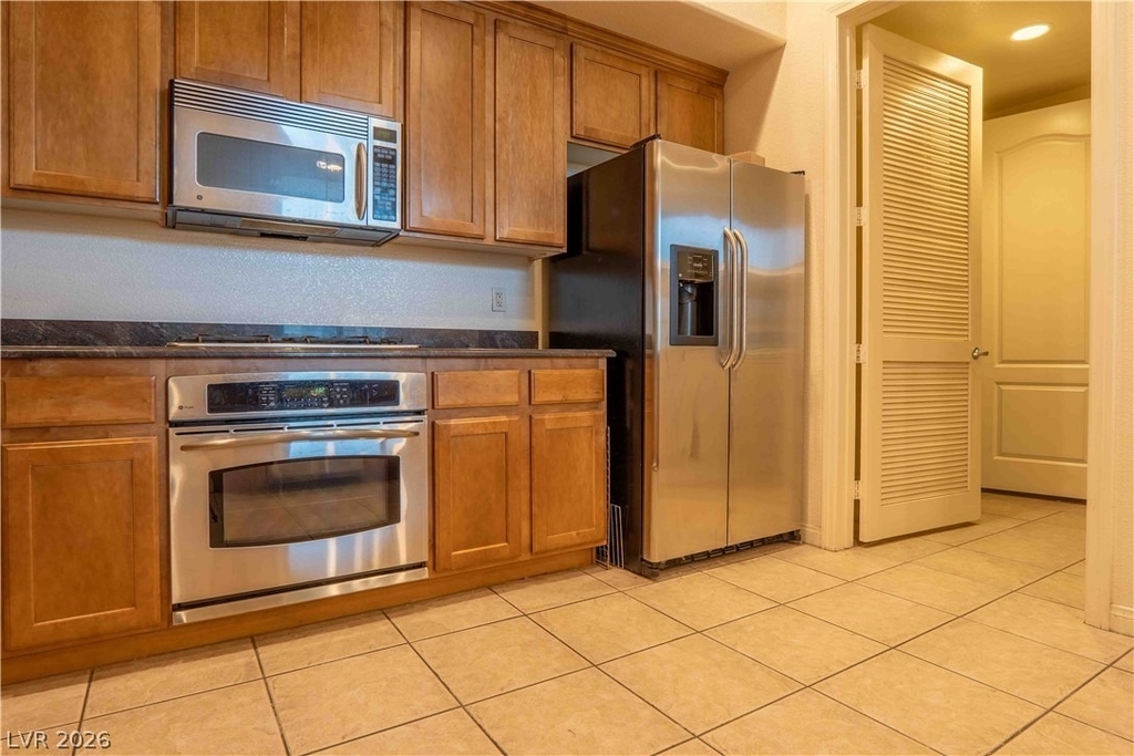 44 E Serene Avenue - Photo 9