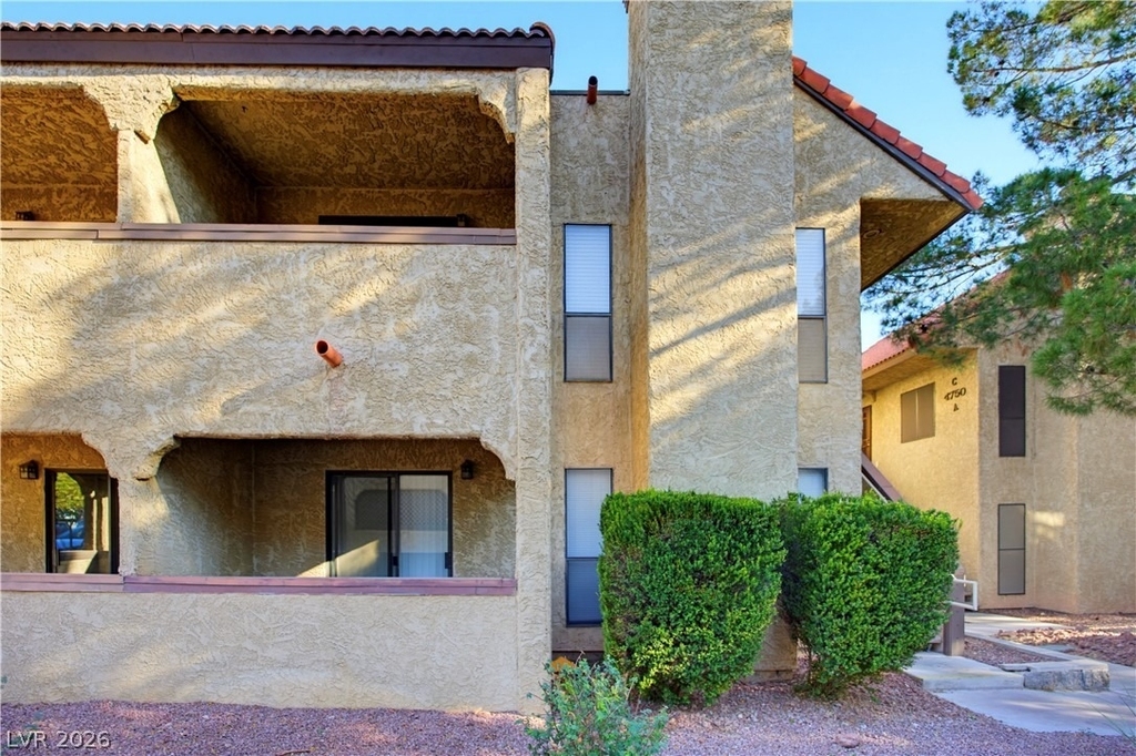4752 Obannon Drive - Photo 1