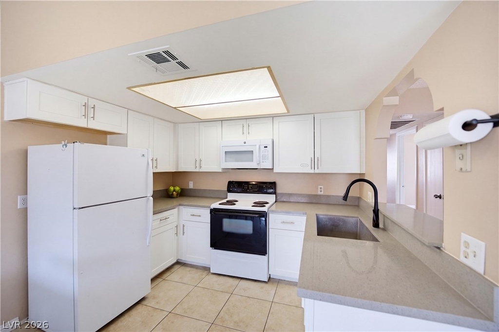 4752 Obannon Drive - Photo 10