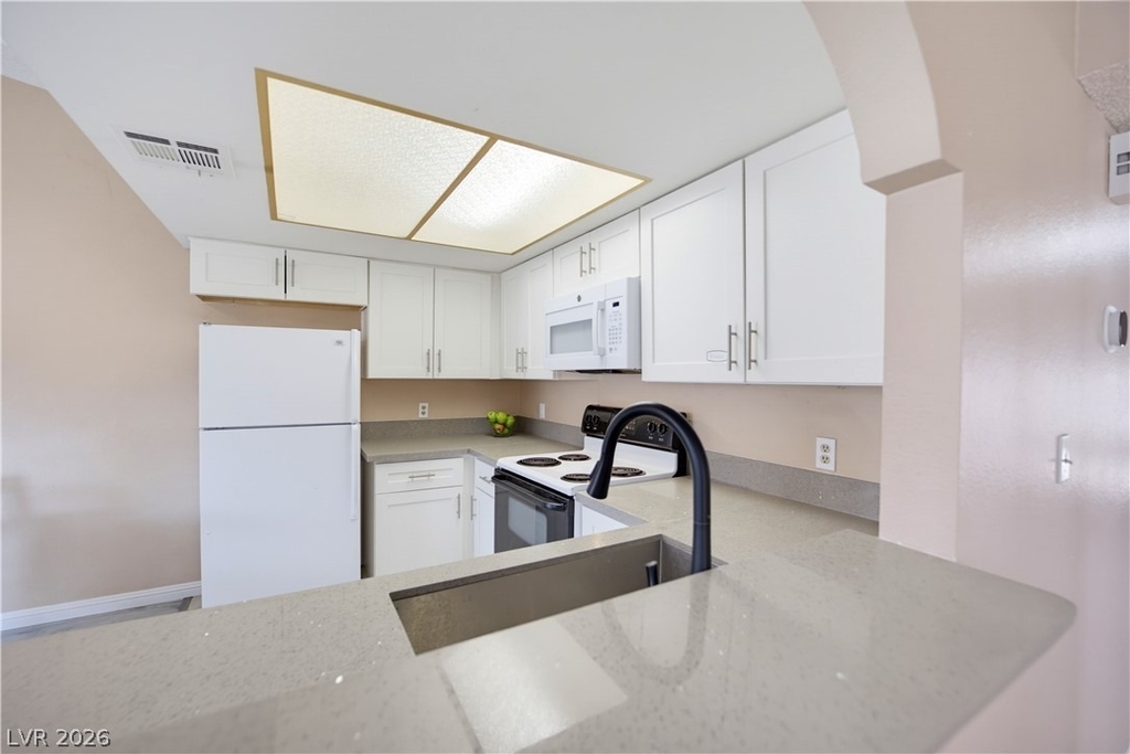 4752 Obannon Drive - Photo 11