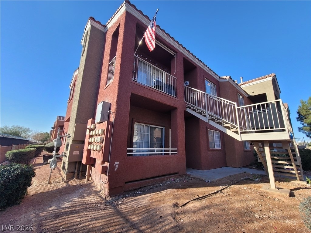 4730 E Craig Road - Photo 0