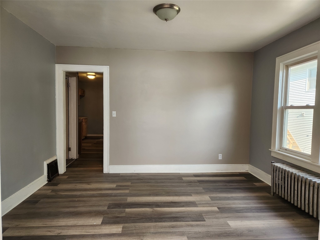 87 S Washington Street - Photo 2