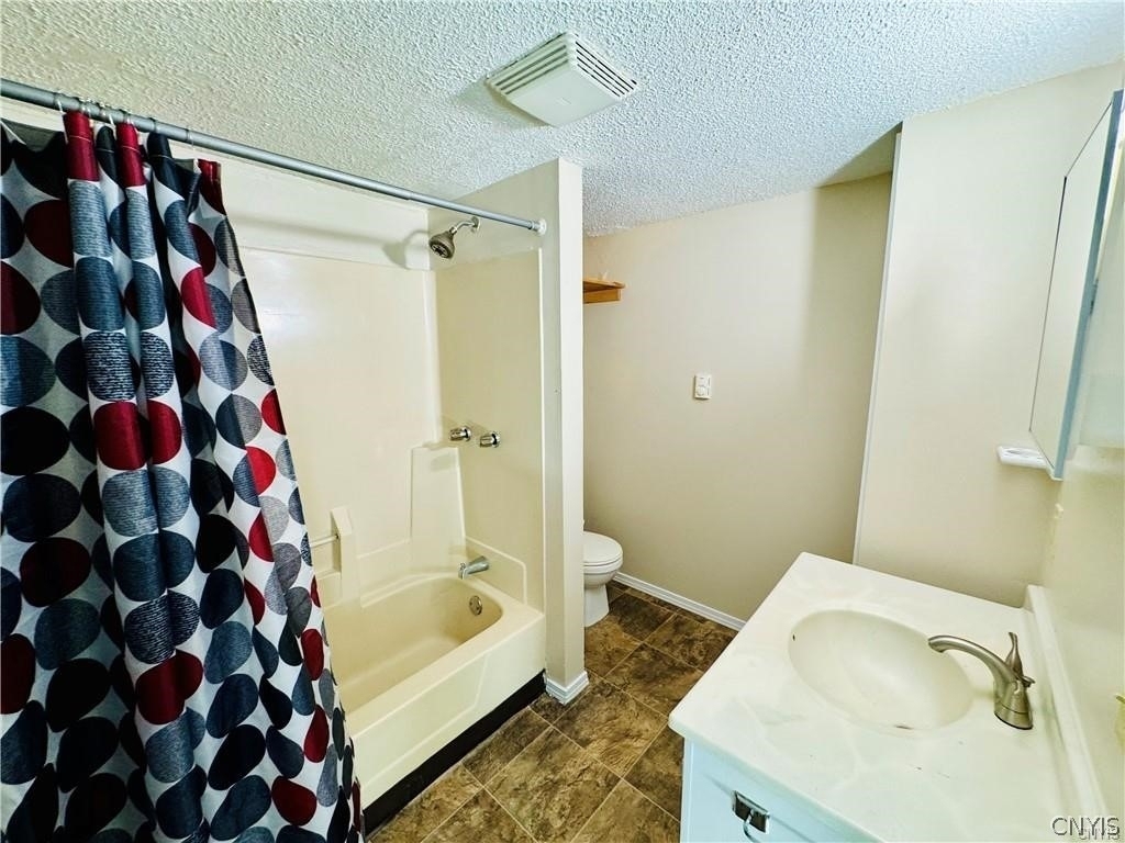 3 Downstairs Lathrop Street - Photo 5