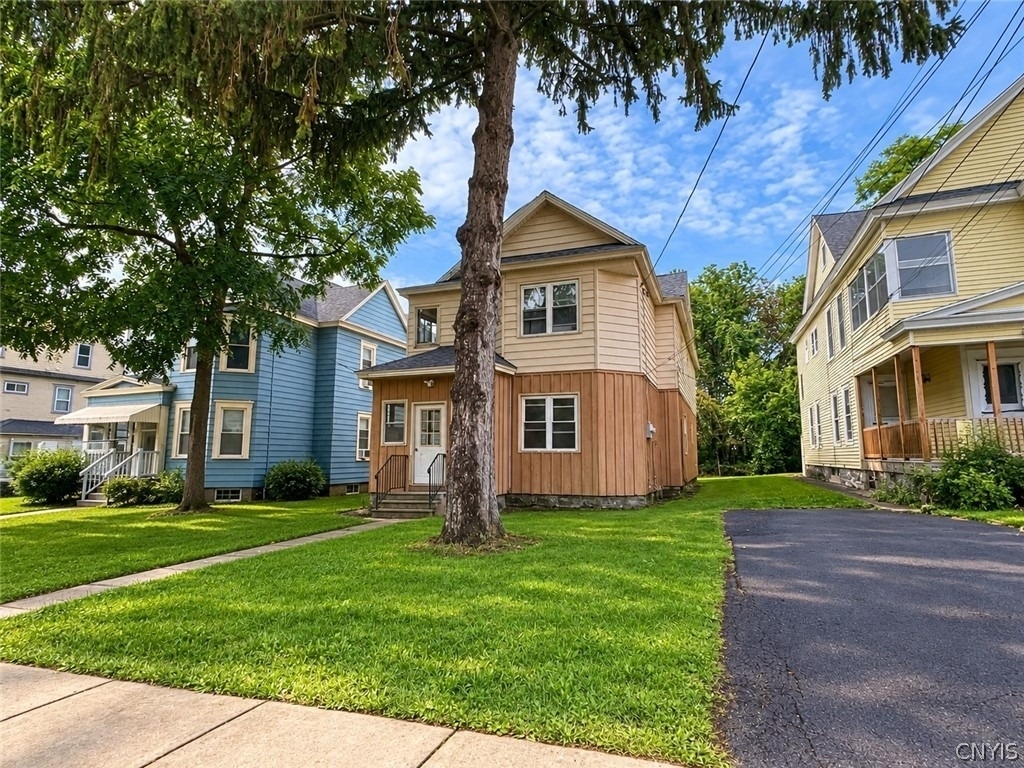416 Hamilton Street - Photo 0