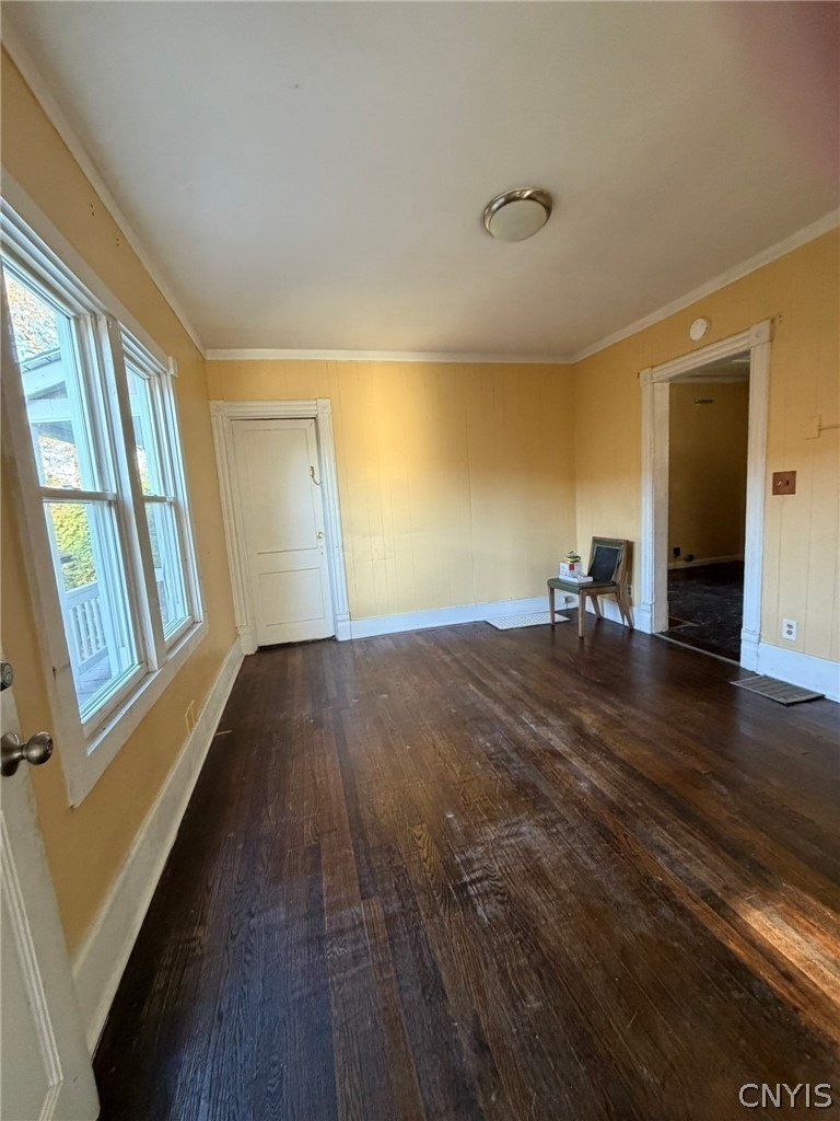 133 Delong Avenue - Photo 4