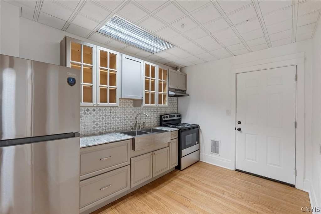 4914 W Seneca - Photo 4