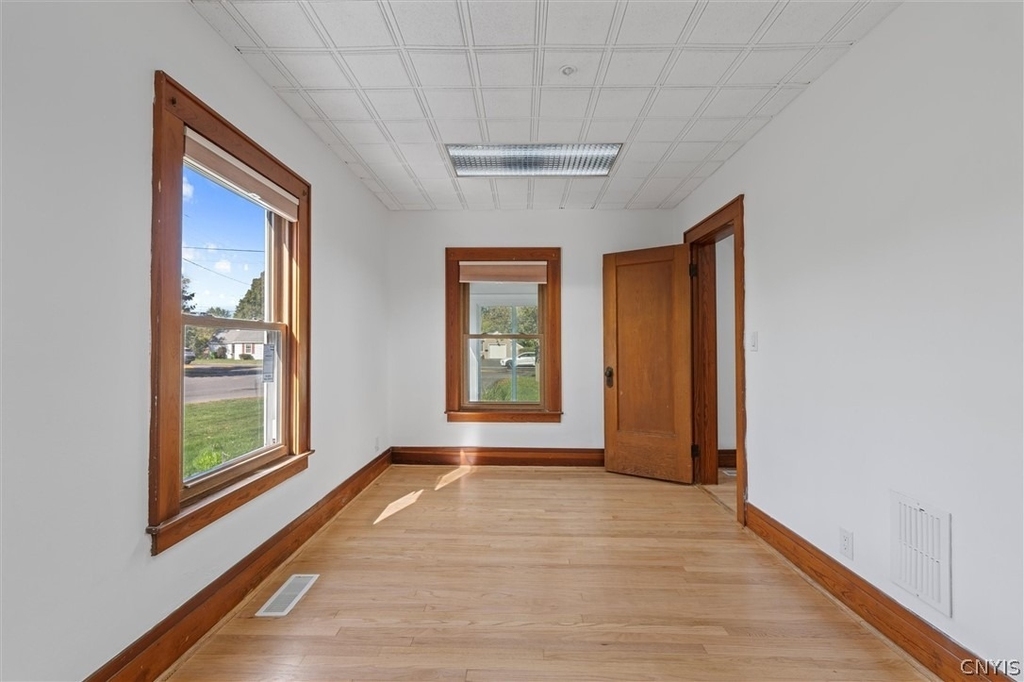 4914 W Seneca - Photo 10