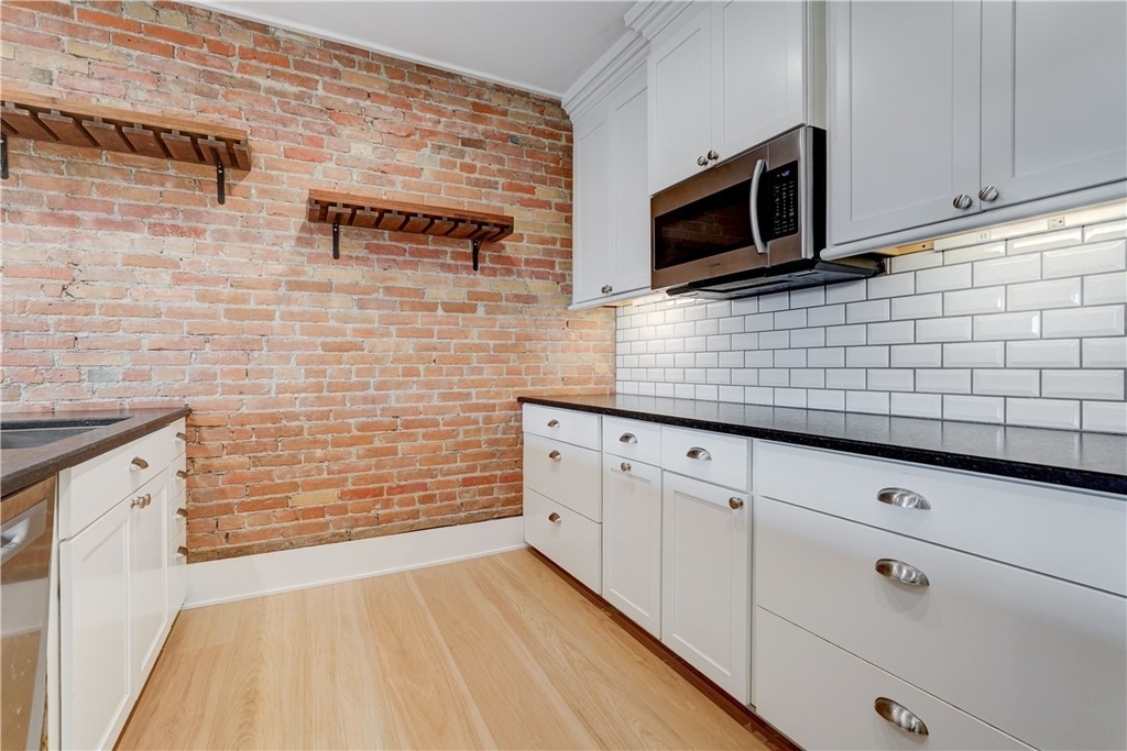 137 S Main Street - Photo 8