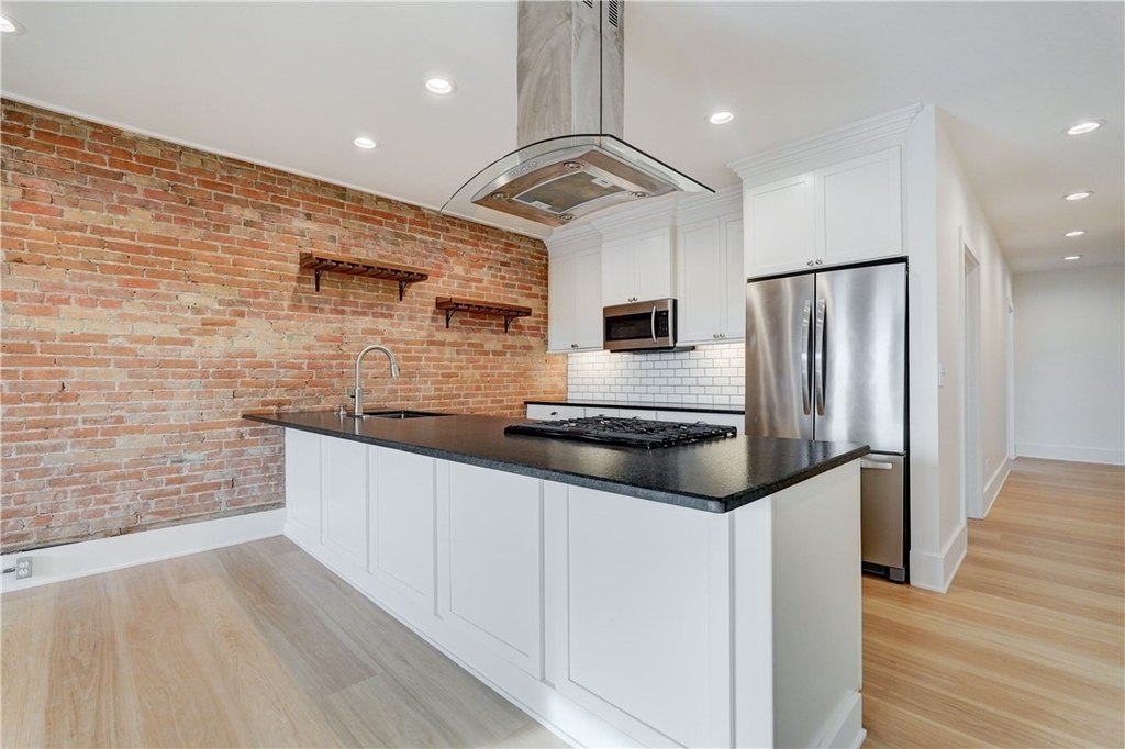 137 S Main Street - Photo 6