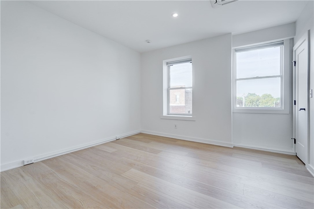 137 S Main Street - Photo 16