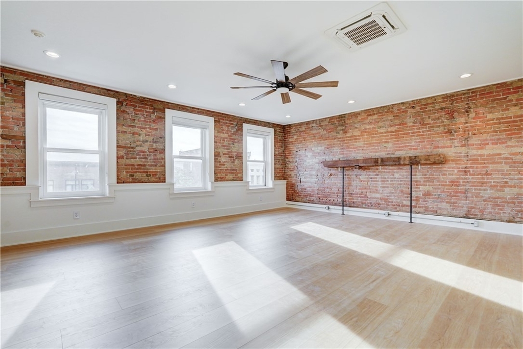 137 S Main Street - Photo 4