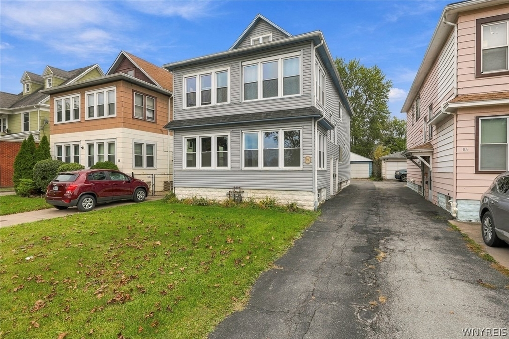 82 Dakota Street - Photo 0