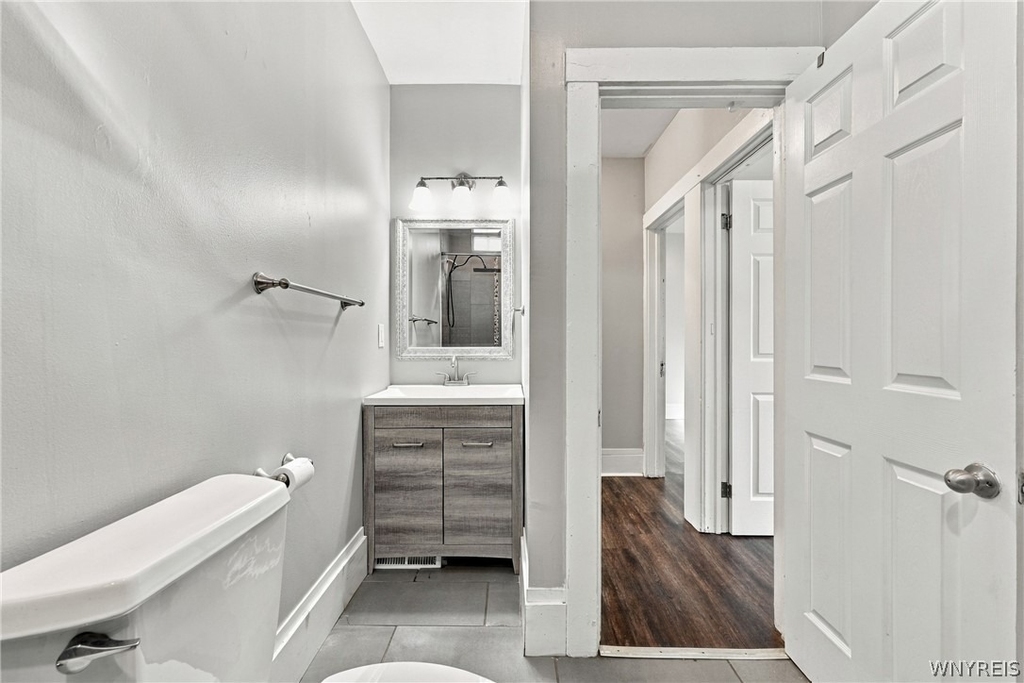 82 Dakota Street - Photo 12