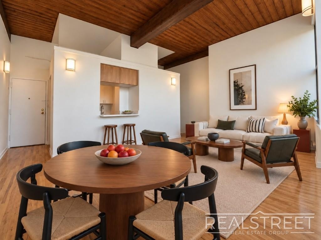 93 Underhill Avenue - Photo 2