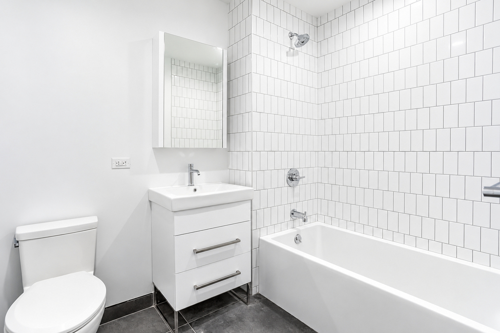 2510 Bedford Avenue - Photo 3