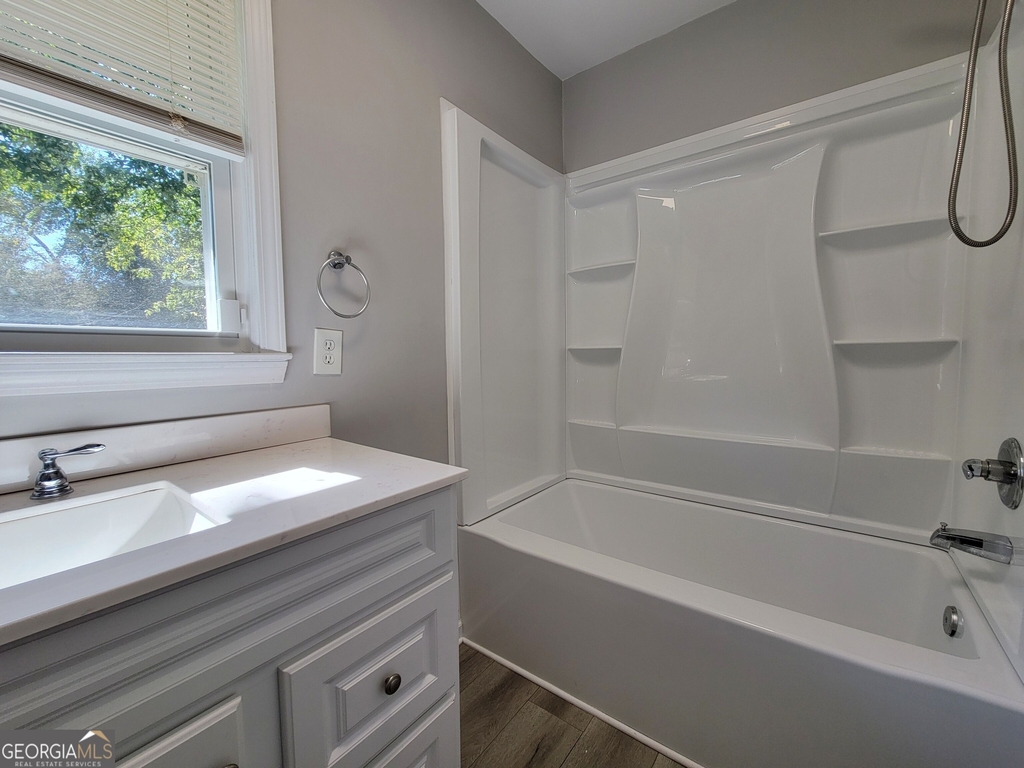 426 Northcrest Drive - Photo 6