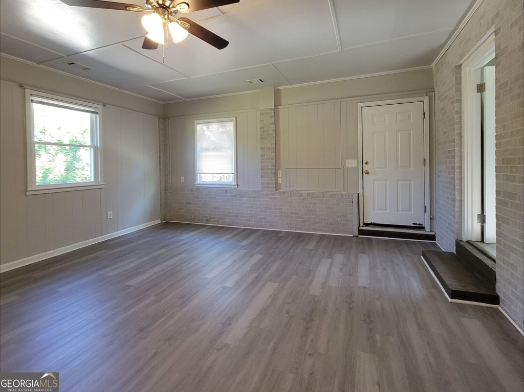 426 Northcrest Drive - Photo 5