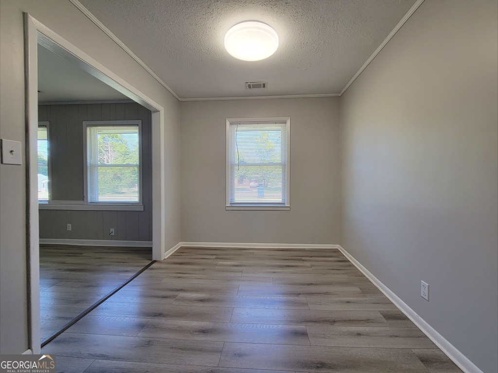 426 Northcrest Drive - Photo 2
