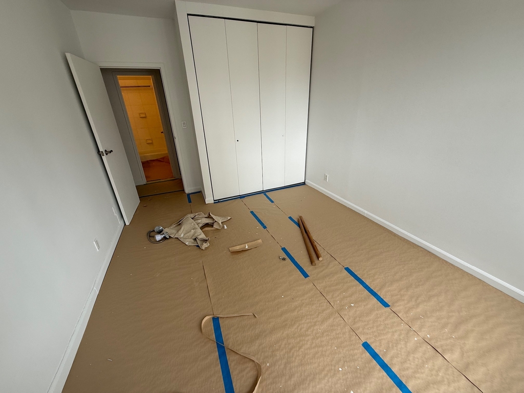 East 64th Street - Photo 14