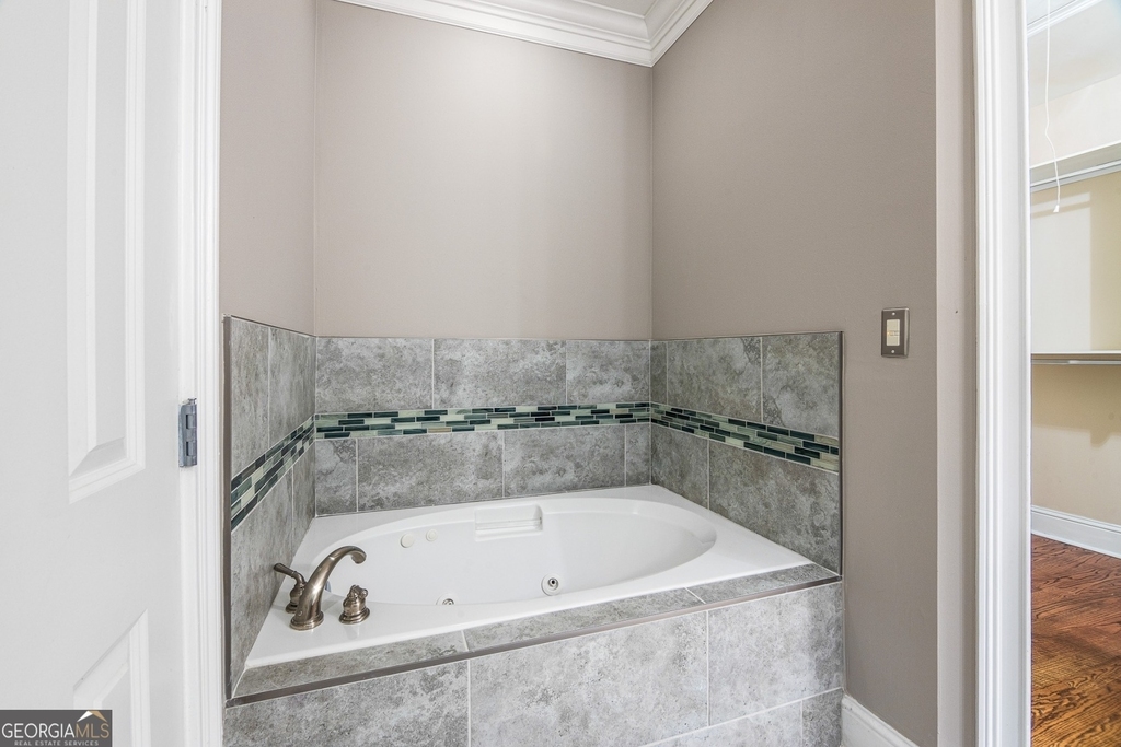 5600 Glenridge Park - Photo 21