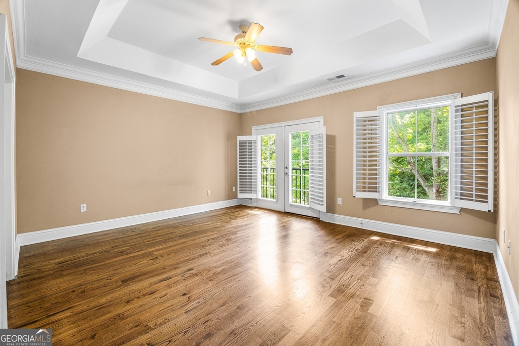 5600 Glenridge Park - Photo 17