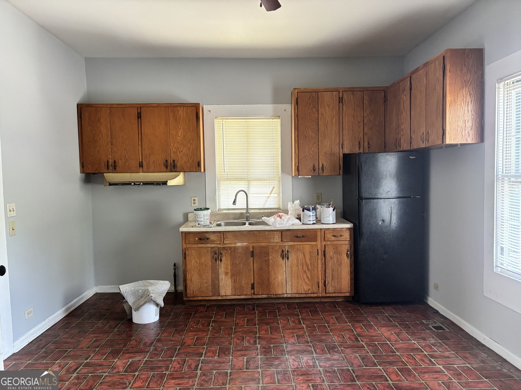 109 Newcomb Street - Photo 3